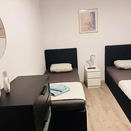 R&s Apartment *